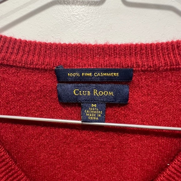 Club Room Mens Red 100% Fine Cashmere V Neck Sweater Size M - Picture 2 of 7